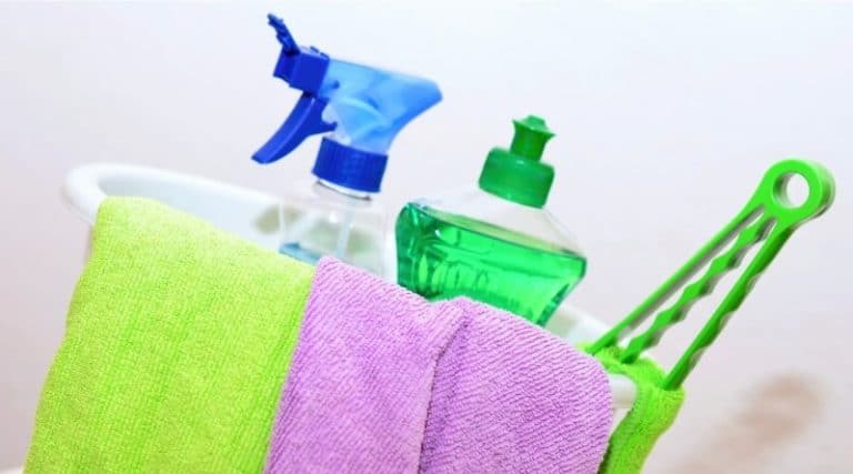 This is the ultimate beginner's guide to microfiber towels for car detailing.